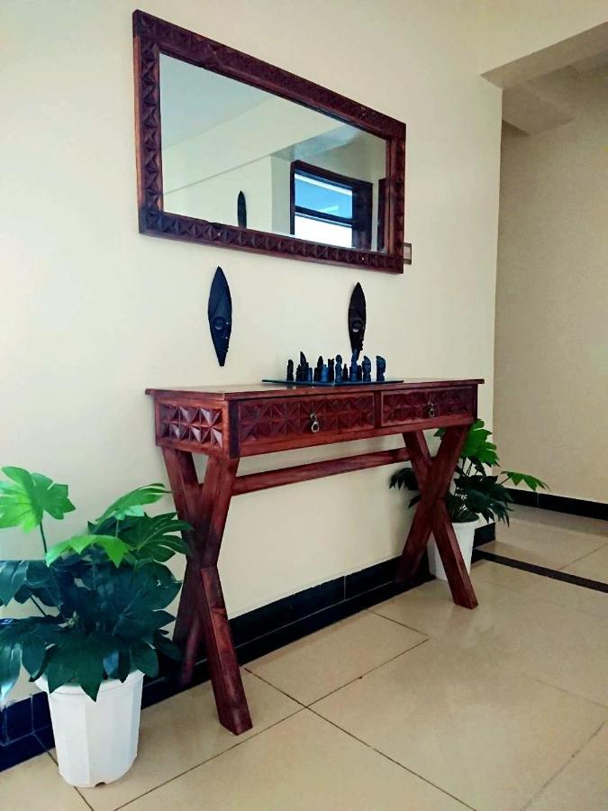 Art-Inspired 3Br Apartment Nairobi Exterior foto